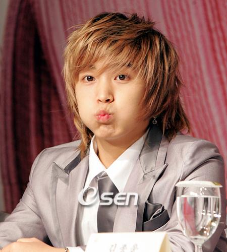 Sungmin-oppa xD Always funny and cute