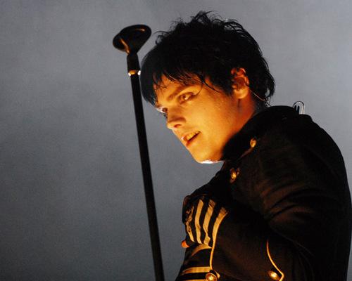 Gerard Way x3