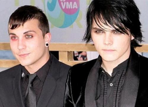 Frank & Gee x3