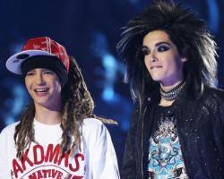 Bill: Tom, hurry up, the fans are comming