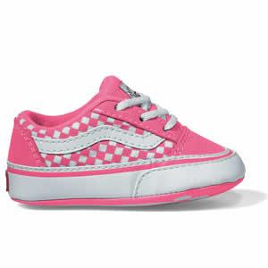 pink 'n' white cutie Vans shoes...    i love these shoes !!!