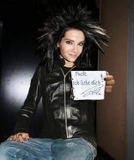 Ghehe ^^ Bill met z'n sign XD