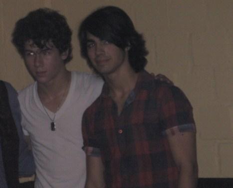 Nick & Joe @ meet & greet 2106