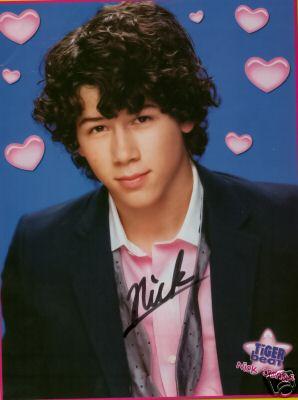 Nick Jonas<333