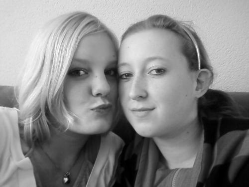 Amber rechts  Ik links wij samen BF (L)