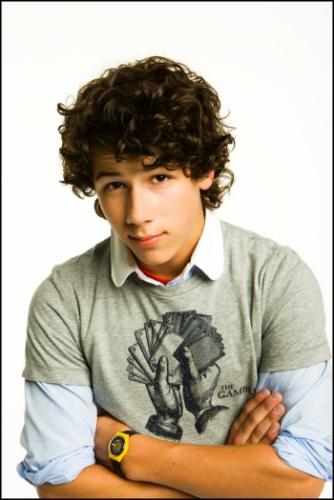 Nick Jonas(L)