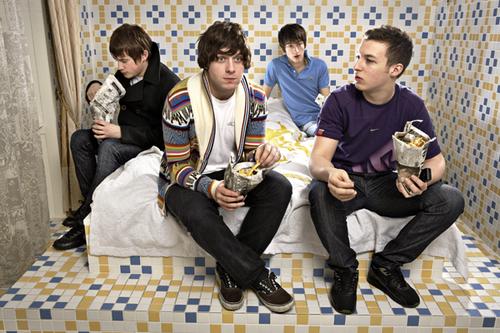 ARCTIC MONKEYS! <3