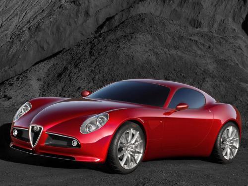 de nieuwste Alfa: Alfa Romeo C8