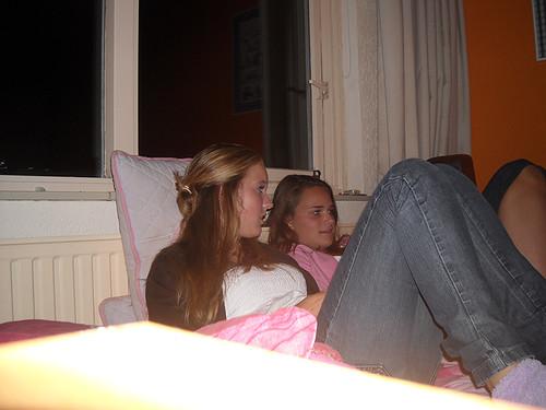 Claudiaa en Angelina op BED!