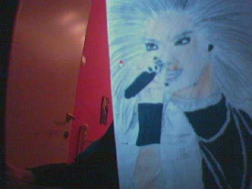 bill xD i know hij heeft een gele snor daar (inkleuring ging niet goed)