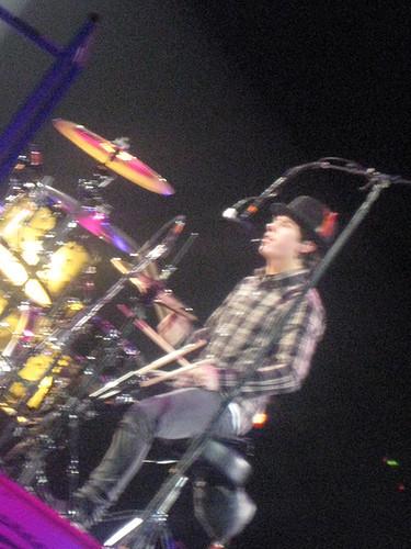 Nick aan het drummen met concert (lll) was vett !