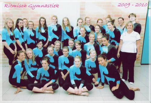 Groep ritmisch gymnastiek (2009 - 2010) met onze allerliefste trainster Joyce (: