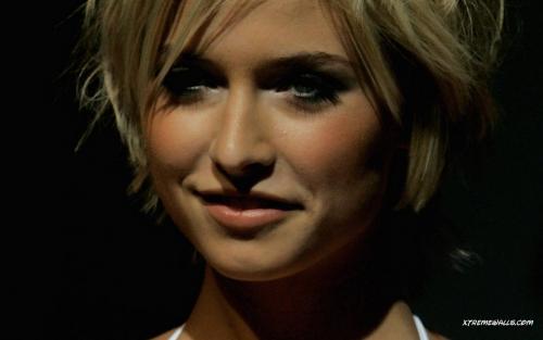 Lena Gercke (Natasha, vampierdoder, vriendin)