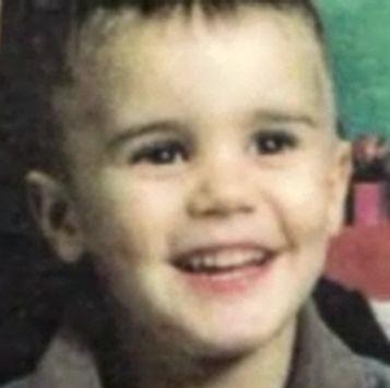 SCHATTIG!!! Justin Bieber Toen Hij Nog Jong Was! <3