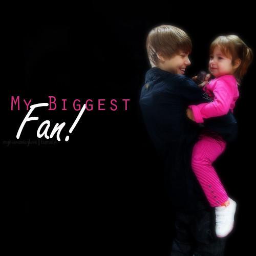 JB With His Little Sister! Jazmyn}   <3 Cute