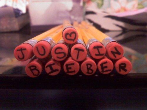 I love Justin Bieber.<3