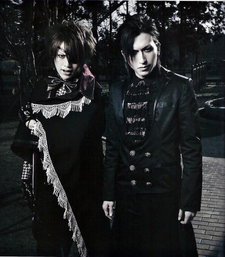 Shou en Tora as vampire ^^