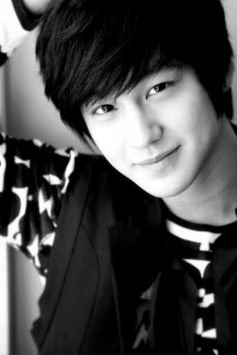 Kim bum.