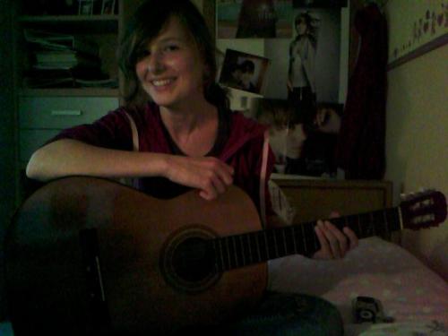 me and my guitar!! <3