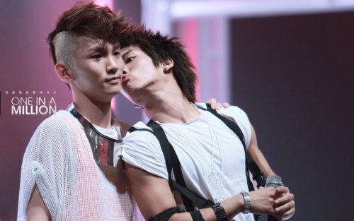 Jongkey. ♥