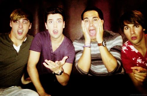 Kendall,Logan,Carlos & James! Love it <3