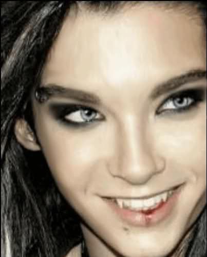 Bill als vampier hahaha