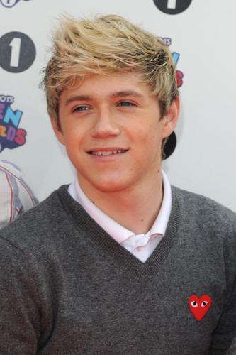 NIALL (L)