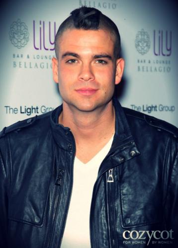 I ♥ Mark Salling (So Back Of LOL) And @CrissColfer Loves Darren And Chris So Back Off Them 2 LOL (Joking)