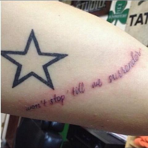 harry zijn tatoe ! (H) love it