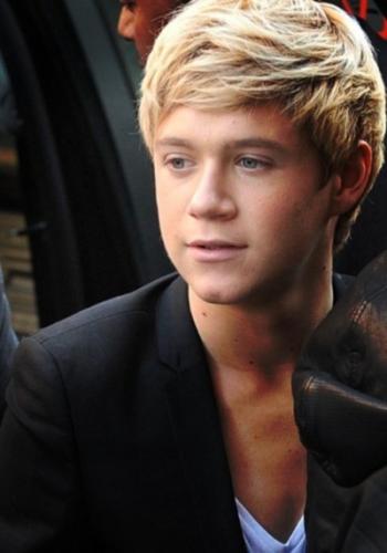 Niall. <3