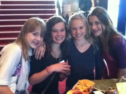 Met maaike, rebecca en djenty naar de film Ted!