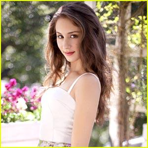 Troian Bellisario