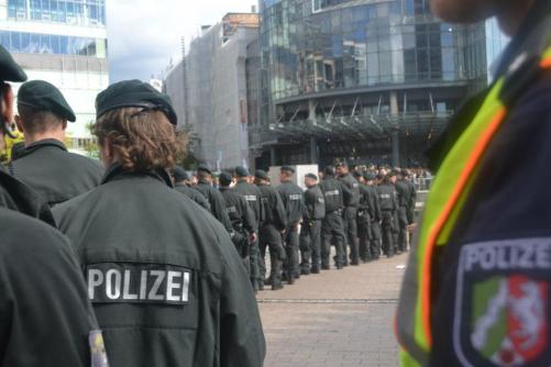 Polizei..