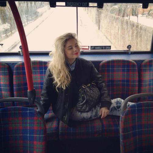 Being stylisch on tha bus xxxx