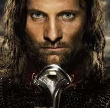 Aragorn is een personage uit LOTR. Hij is stoer, sterk, en onbevreesd. Zelfs de dood kan hem niet klein krijgen. Hij is wel onzeker of hij er goed aan doet om koning te worden van Gondor.